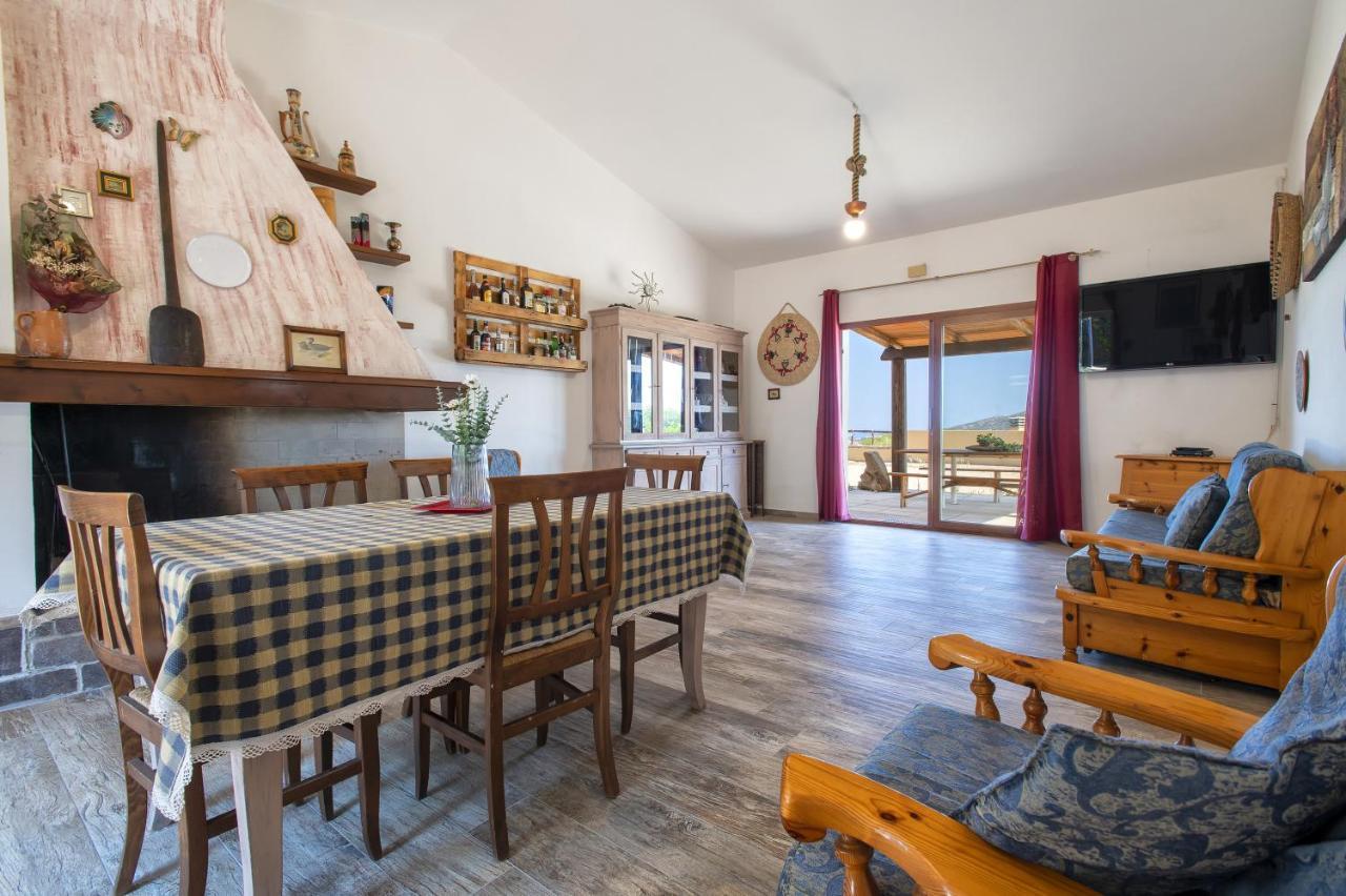 Appartamento Panoramico Isola Rossa Extérieur photo